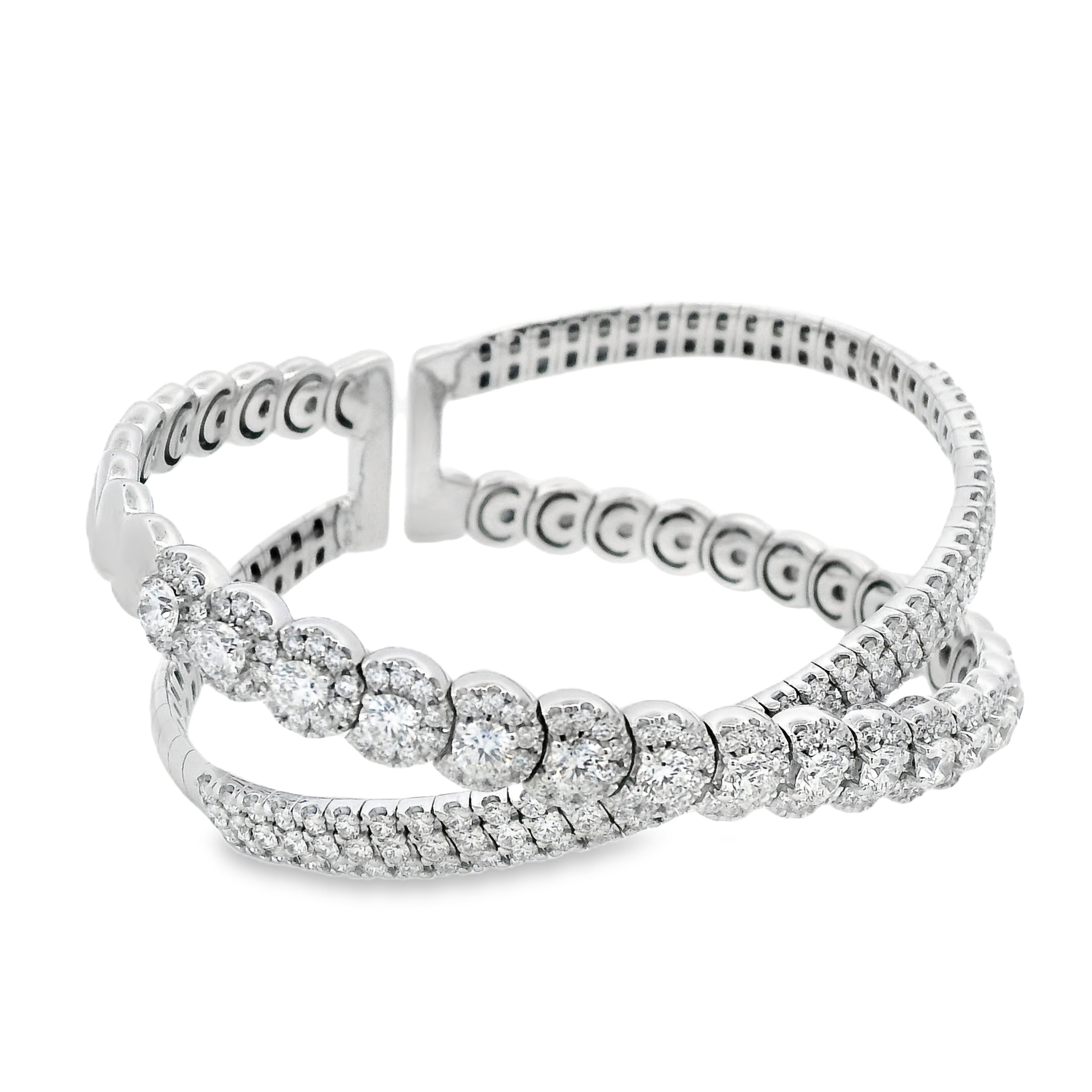 Damaso 18K White Gold Crossover Diamond Bangle