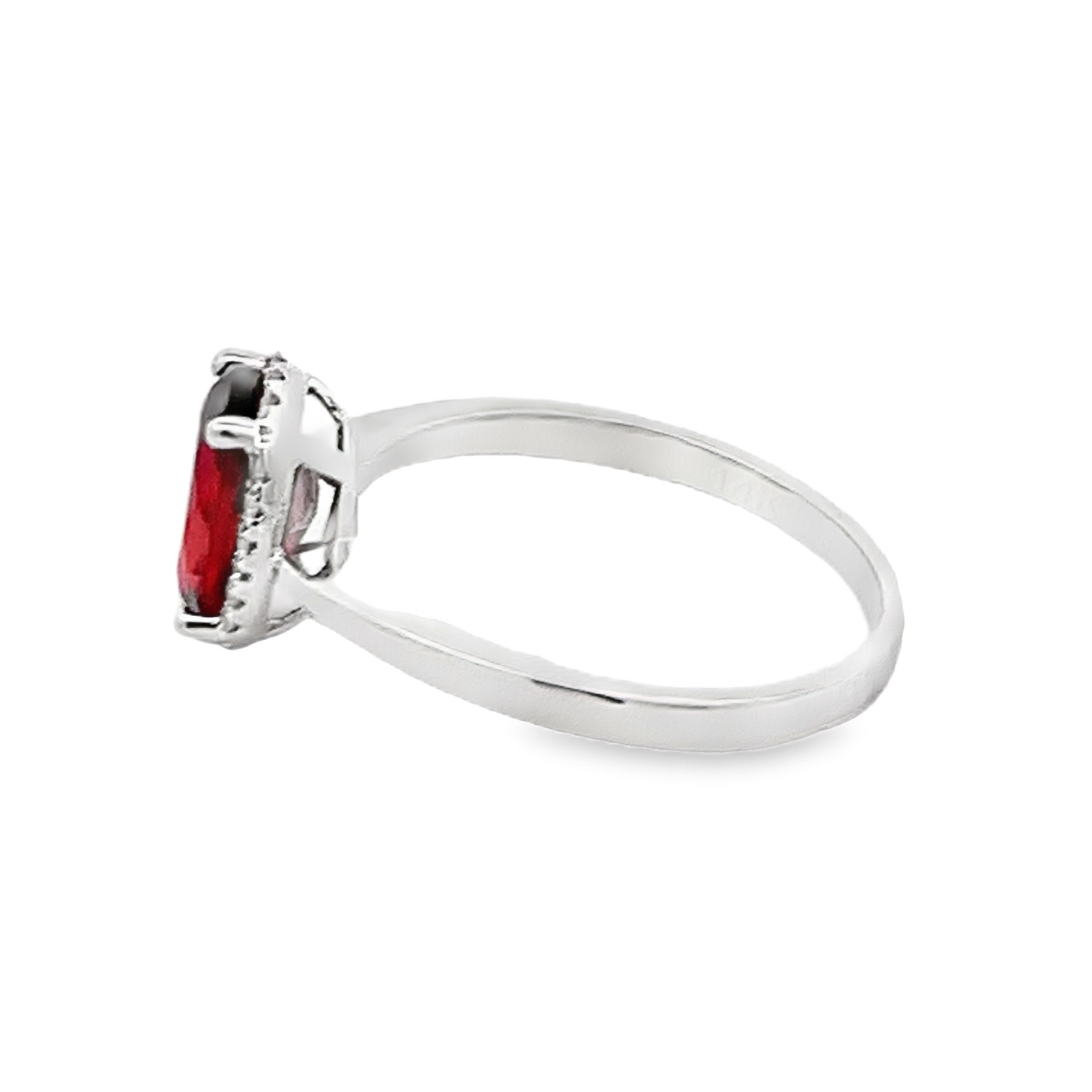 14K White Gold Oval Garnet and Diamond Halo Ring with 1 Oval Garnet 2.25 CTW and 20 Round Cut Diamonds 0.06 CTW H-I I1
Size 8