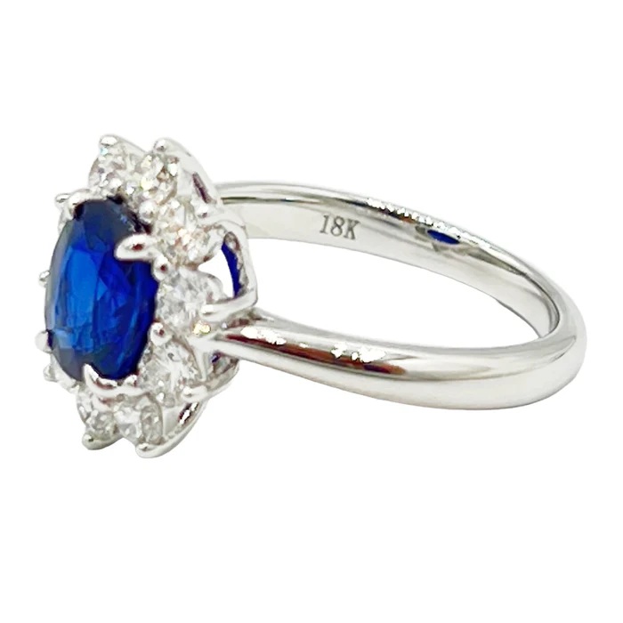 18K White Gold Sapphire Diamond Cluster Ring