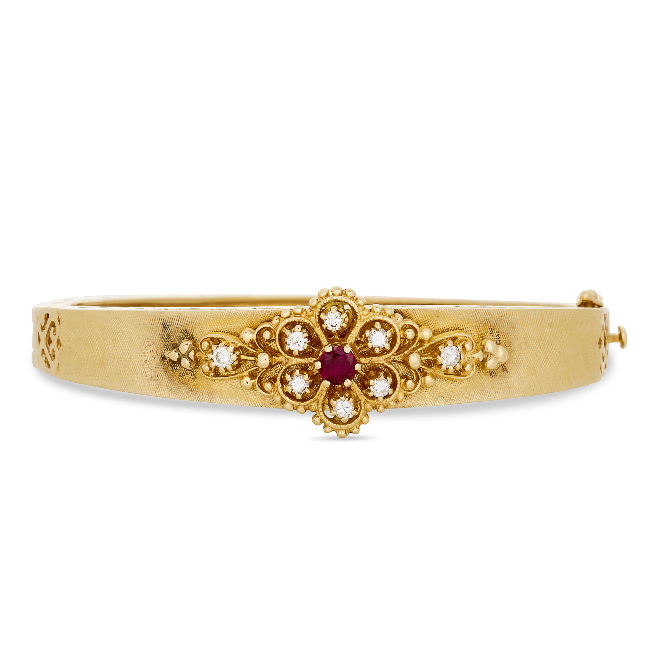 David Rovinsky 14K Yellow Gold Diamond and Ruby Filigree Brushed Gold Cuff Bangle with 1 Round Ruby 0.28 CTW and 8 Round Diamonds 0.30 CTW H-I SI1 - SI2
13.6dwt