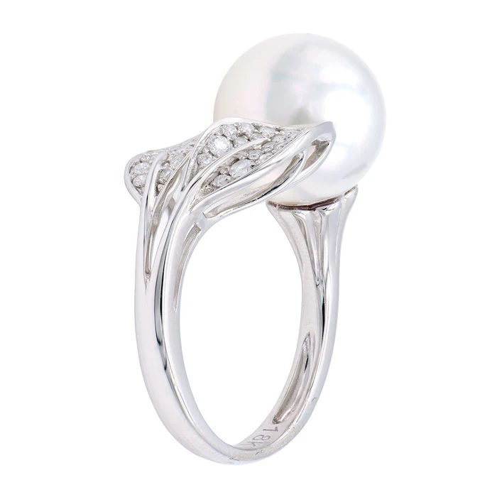 18K White Gold South Sea Pearl and Diamond Leaves Ring