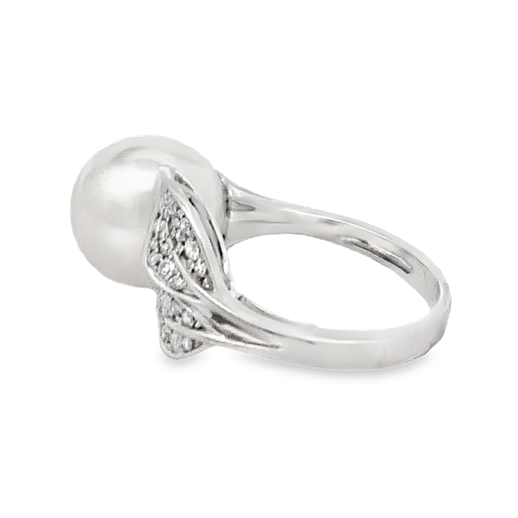 18K White Gold South Sea Pearl and Diamond Leaves Ring
