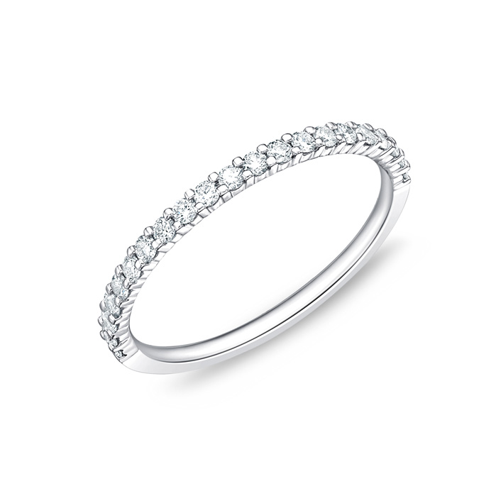 Memoire Platinum Wedding Ring: Timeless Elegance for Cherished Vows