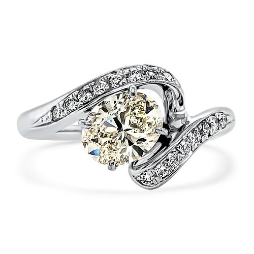 Oval Diamond Ring