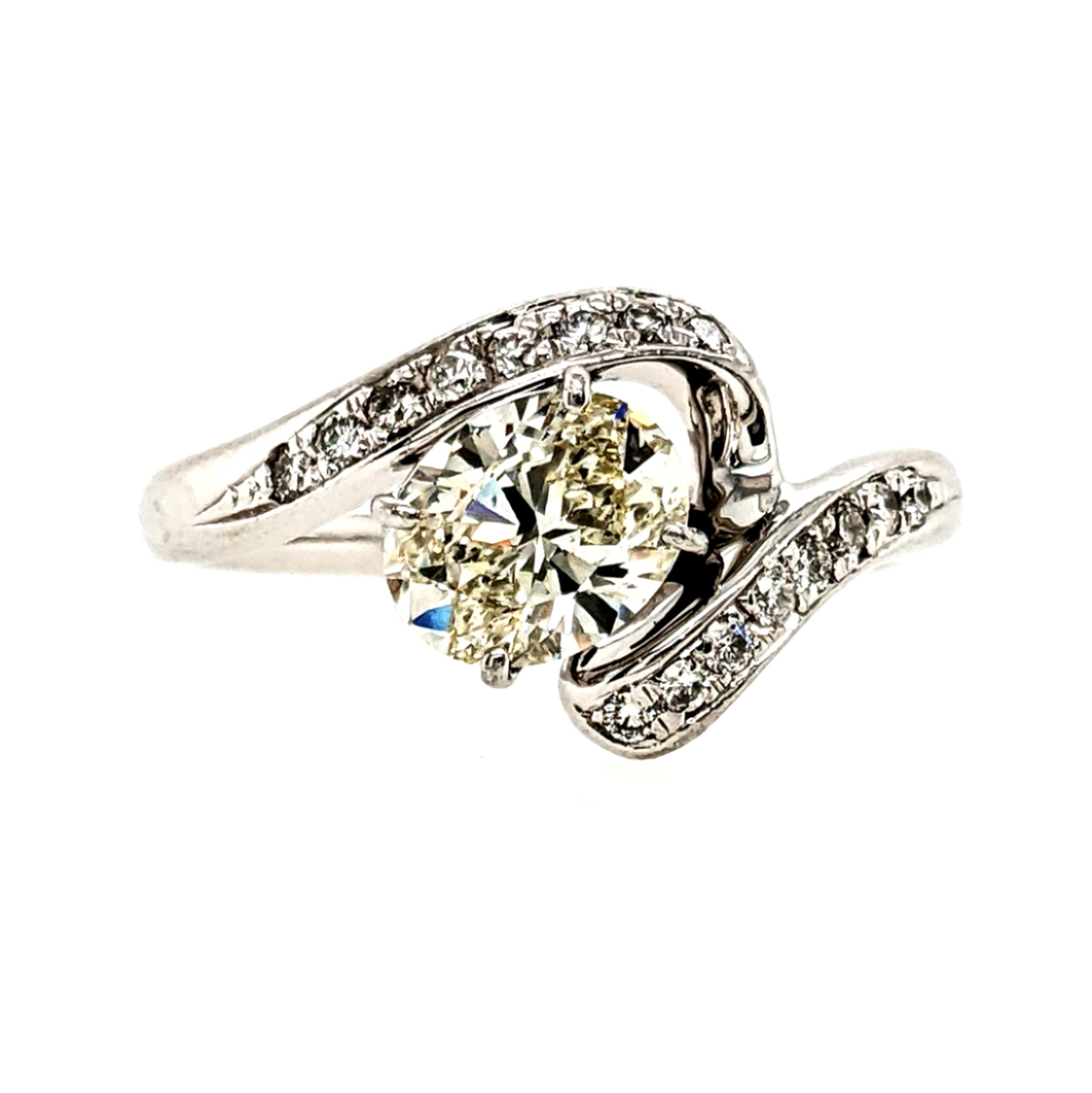 Oval Diamond Ring