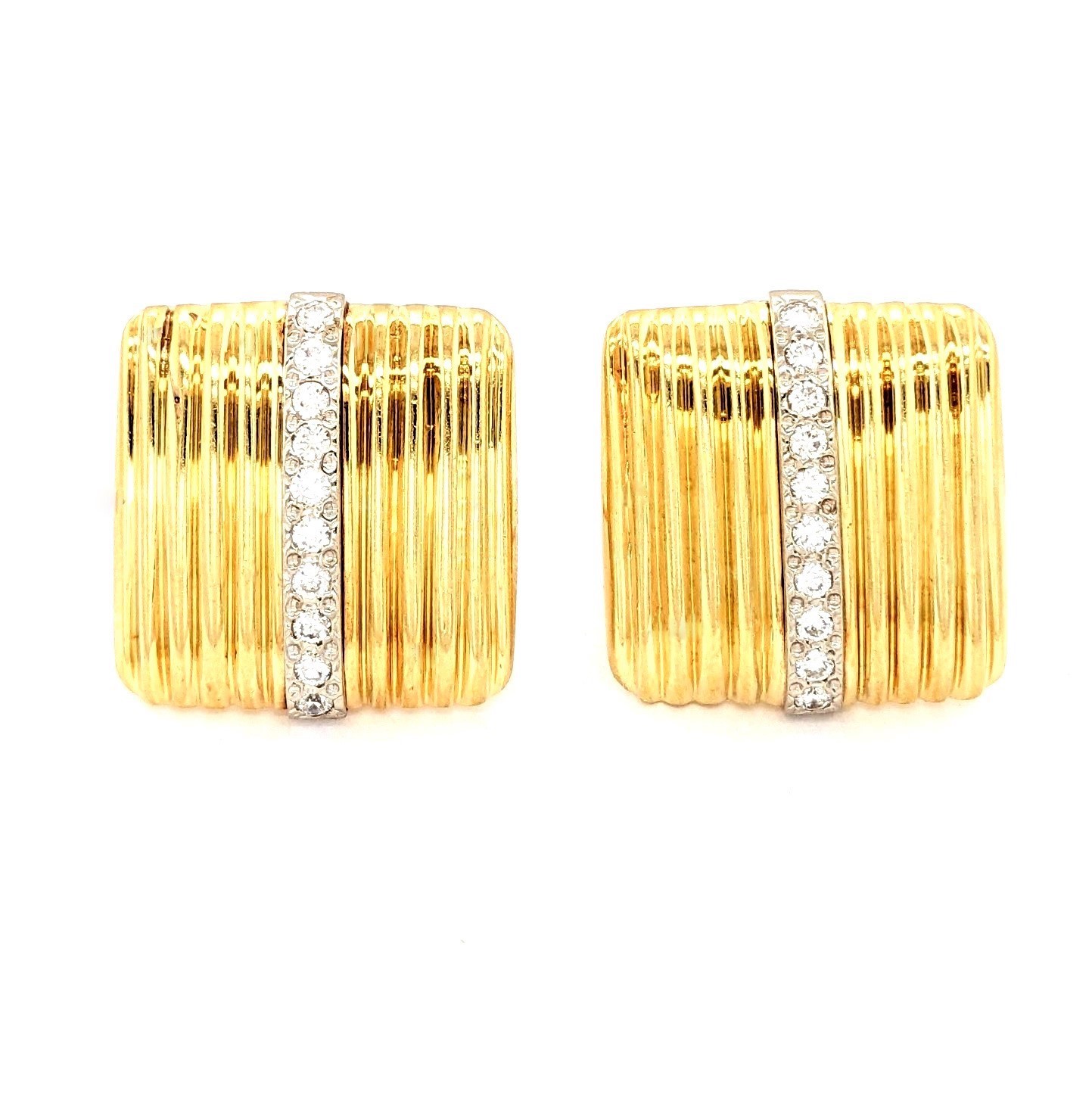 Diamond Ribbed Earrings