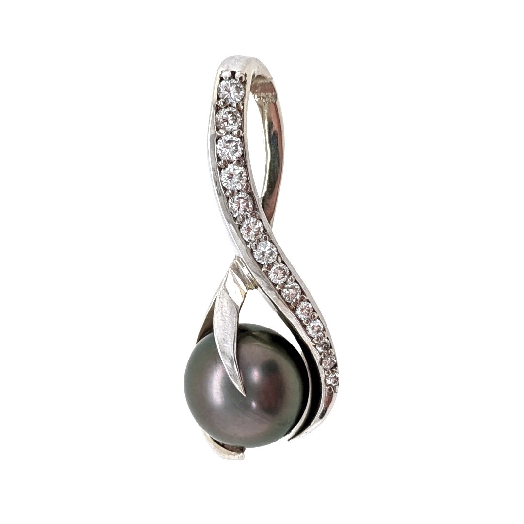 Tahitial Pearl Pendant