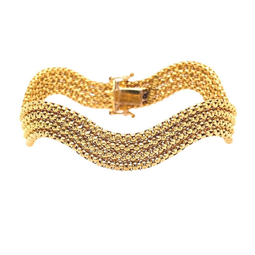 Gold Wavy Bracelet