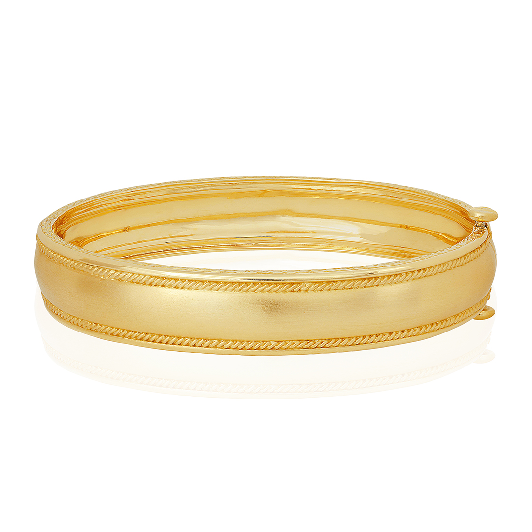 Penny Preville 18K Yellow Gold Bracelet With Diamond Edges itemprop=