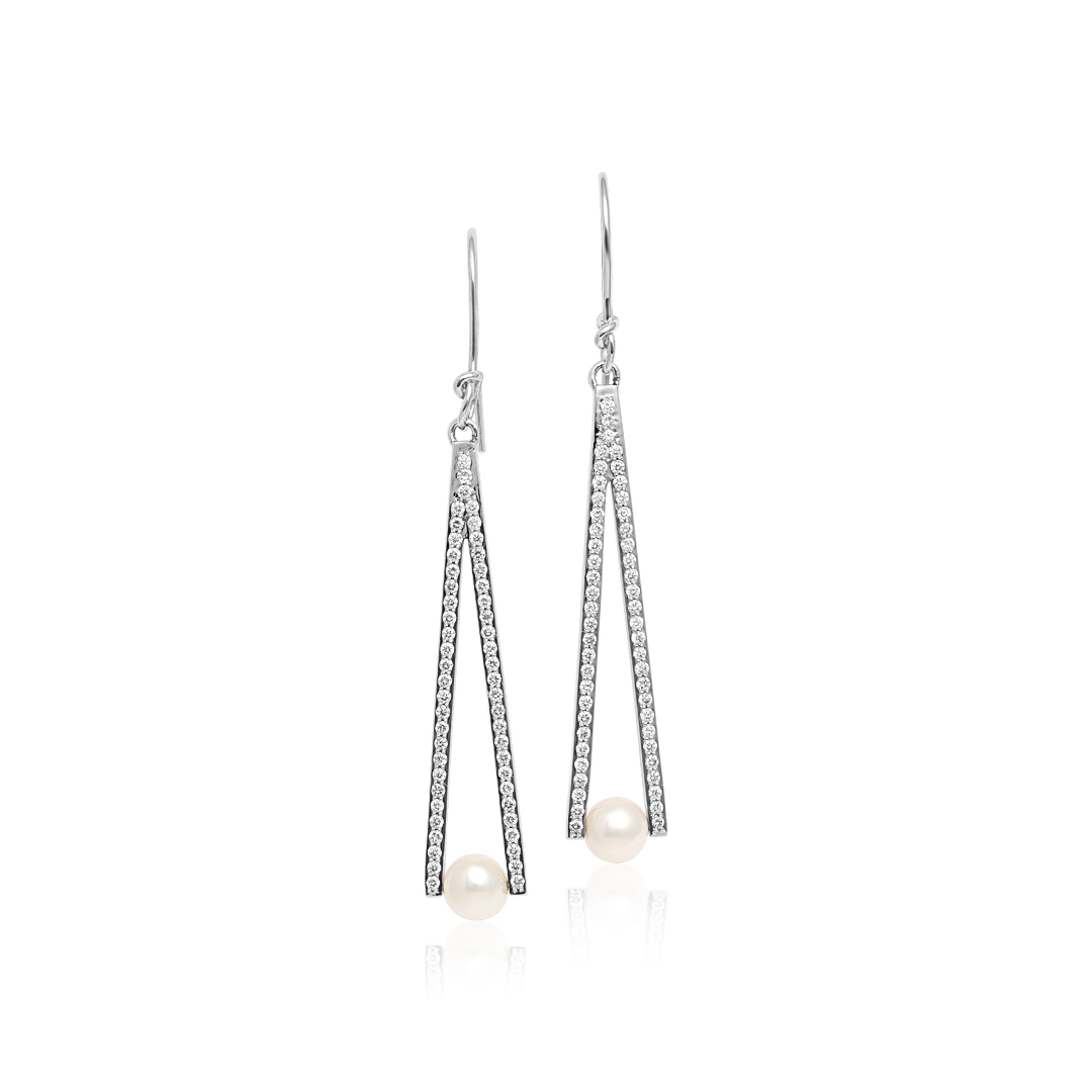 18K White Gold Triangular Pearl and Diamond Earrings