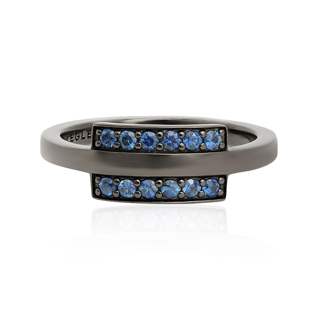 Oxidized 18K White Gold Double Bar Blue Sapphire Ring itemprop=