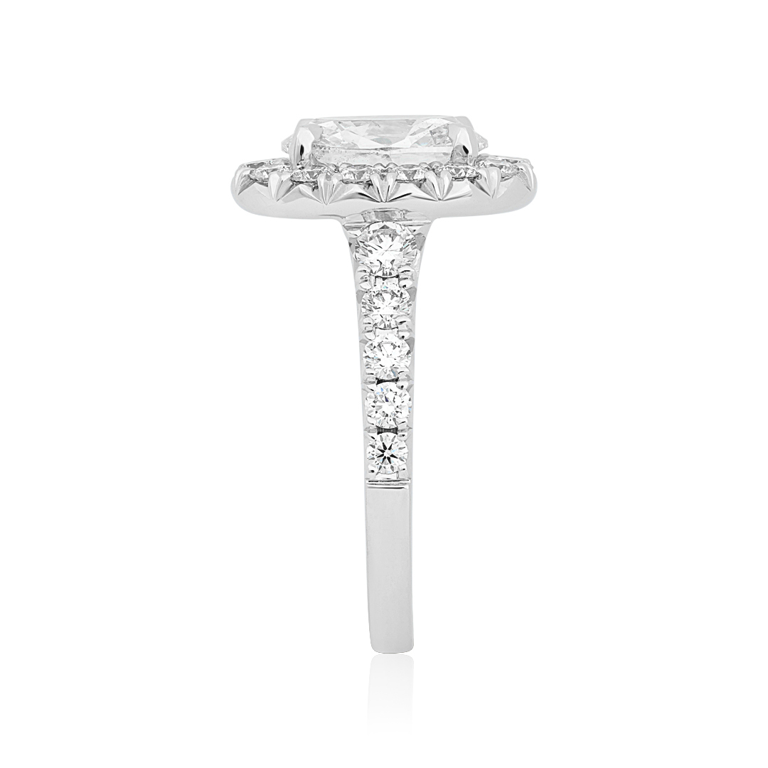 18K White Gold Oval Diamond Halo Engagement Ring