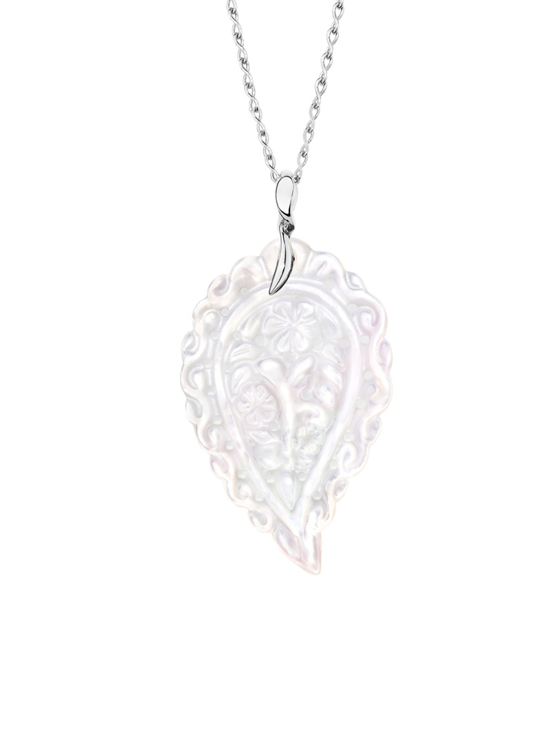 18k White Gold and Mother of Pearl India Leaf Pendant Necklace