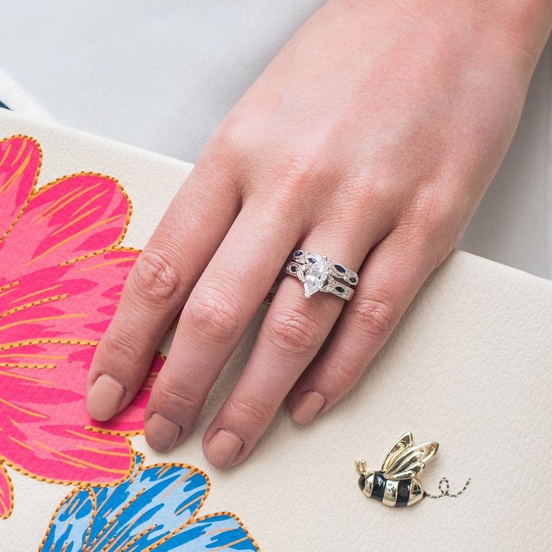 KIRK KARA White Gold Sapphire and Diamond Floral Diamond Band | Dahlia