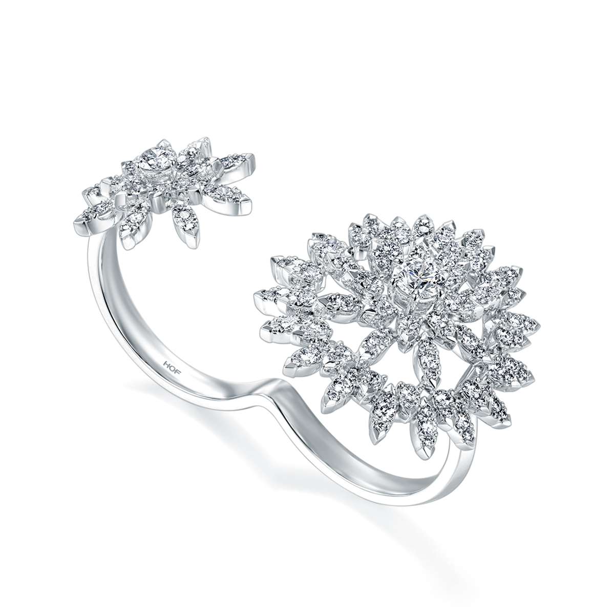HEARTS ON FIRE 1 1/2ctw Diamond Aerial Sunburst Double Finger Ring in 18K White Gold