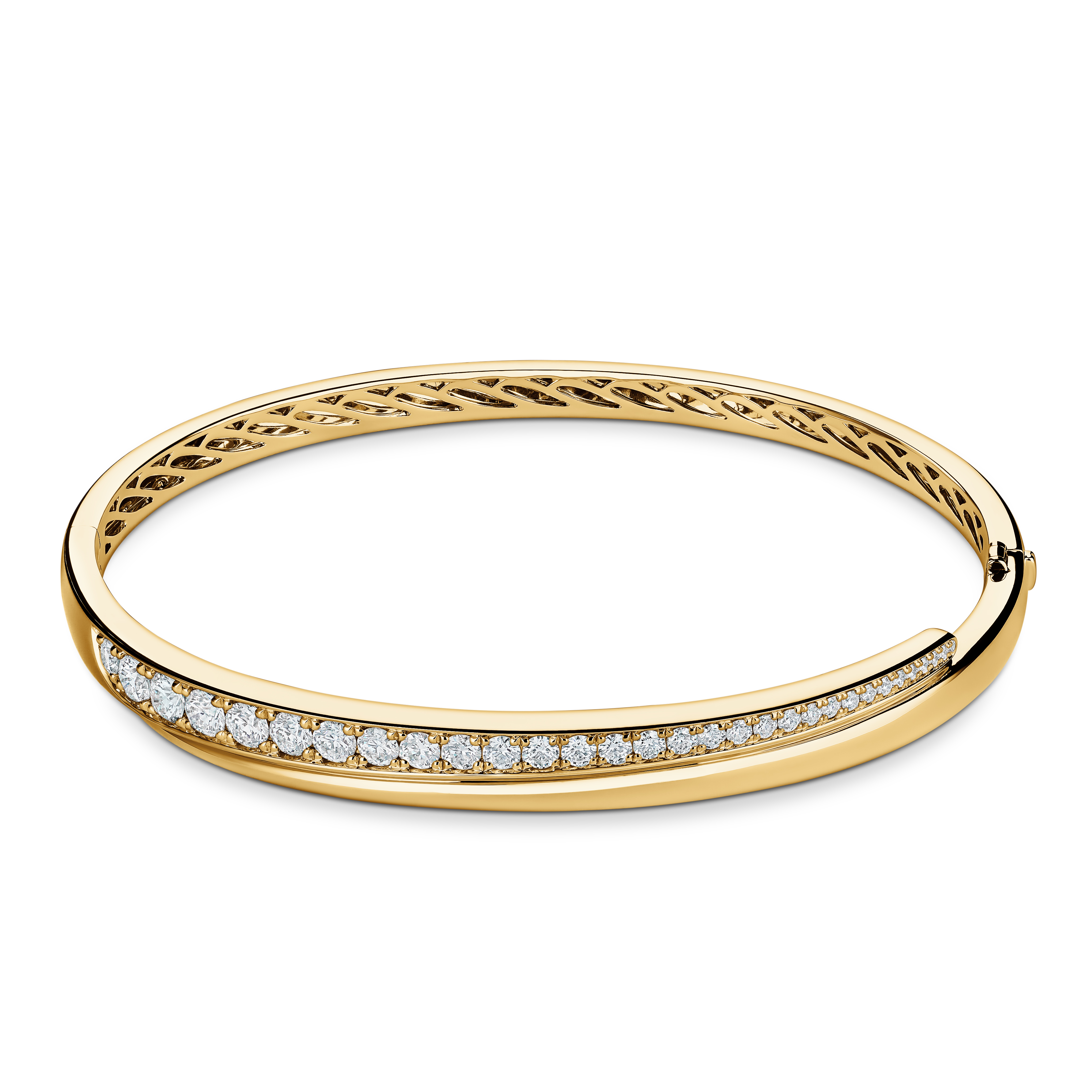 HEARTS ON FIRE Vela Crossover Diamond Yellow Gold Bangle Bracelet l Medium 56 x 48