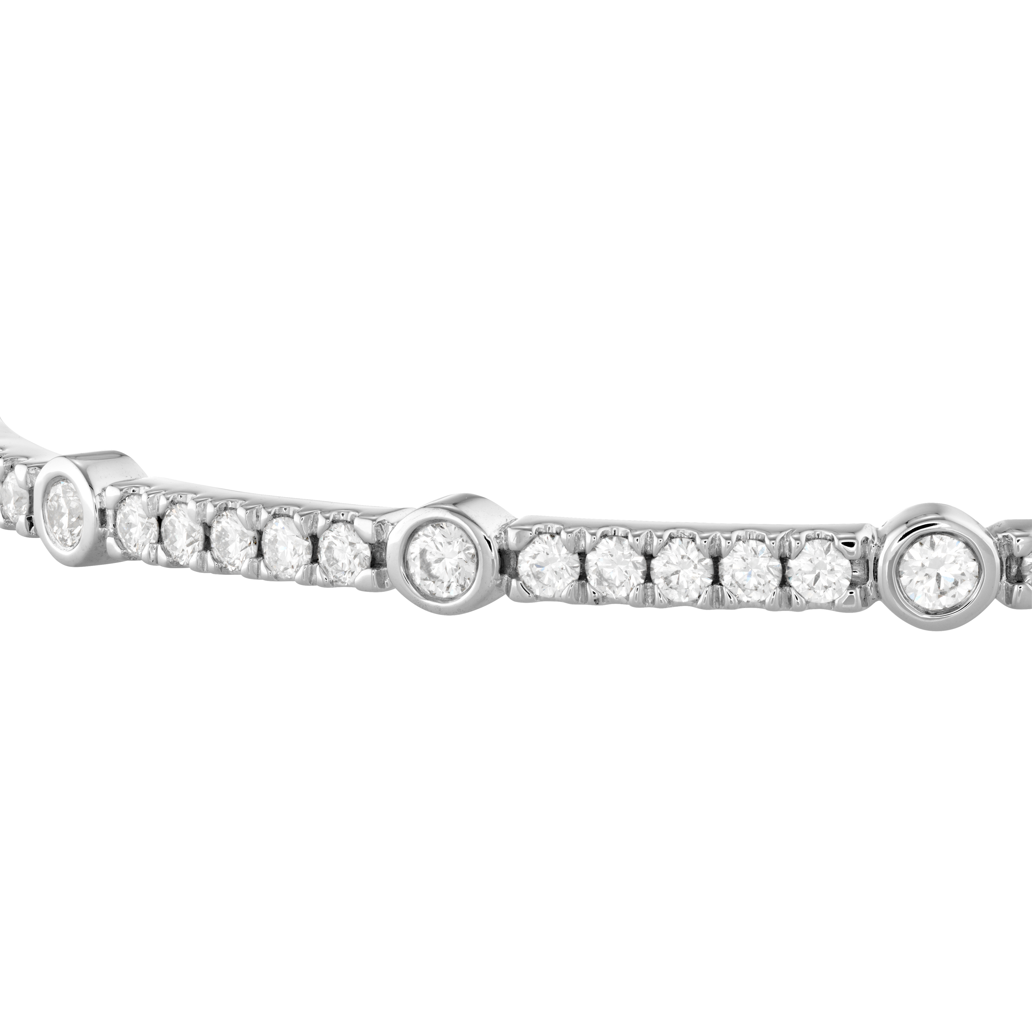 HEARTS ON FIRE 1 1/10ctw Copley Diamond Bracelet in 18k White Gold