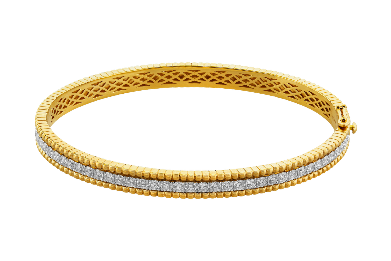 Diamond 18k Yellow Gold Bangle Bracelet